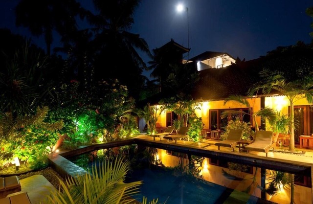 Senang Villa