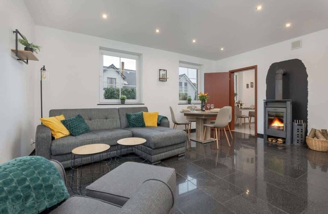 Senko Apartment | Spacious | Garden | Parking