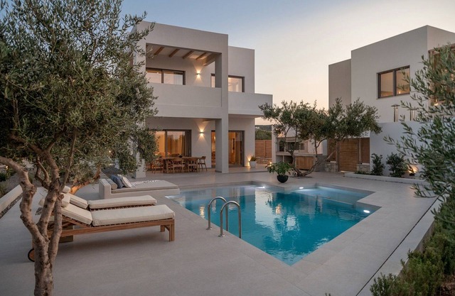 Sensational Chania Villa | Villa Roshi | 3 Bedrooms | Private Outdoor Pool and BBQ Facilities | Platanias | Tavronitis