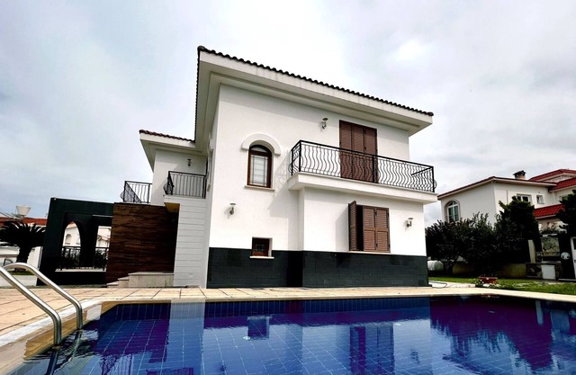 Separate Villa with Pool and Garden in Lefkosa