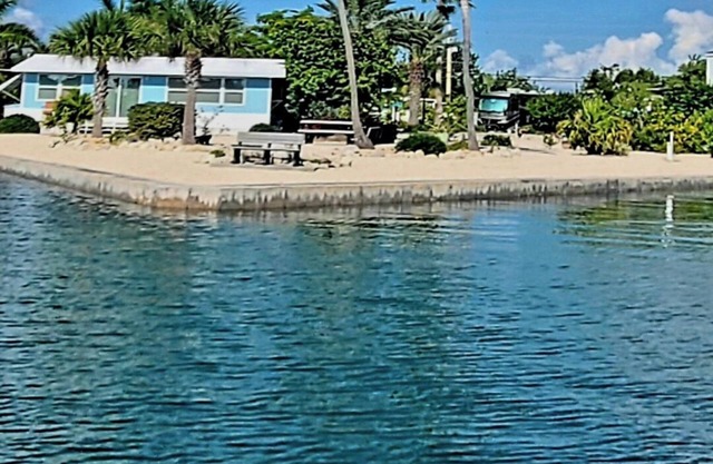 Last min discount Aug PARK PLACE, Waterfront, dock, golf cart, bike, Paddleboard