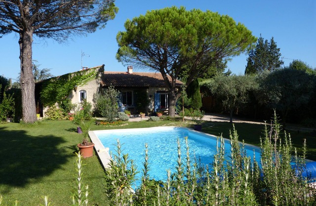 * Venta en septiembre * Villa confortable, 1300 m2 de terreno vallado y arbolado