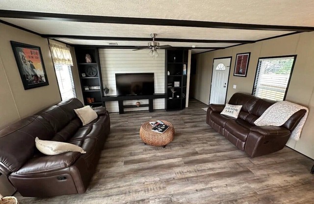 Sequoyah Bay Retreat