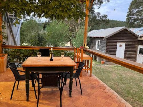 Seraphim Retreat Nannup's All-Species Farm Cottage