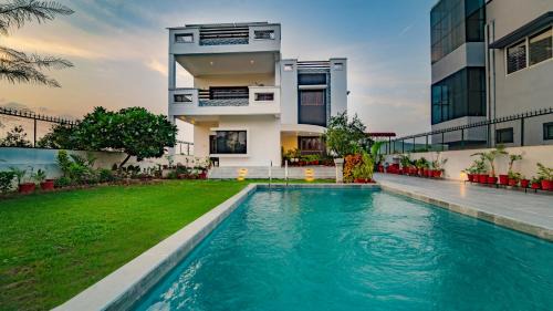 Sereine Villa by Akoaham