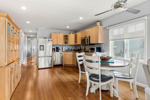 Serendipity Beach Retreat Nautical Retreat