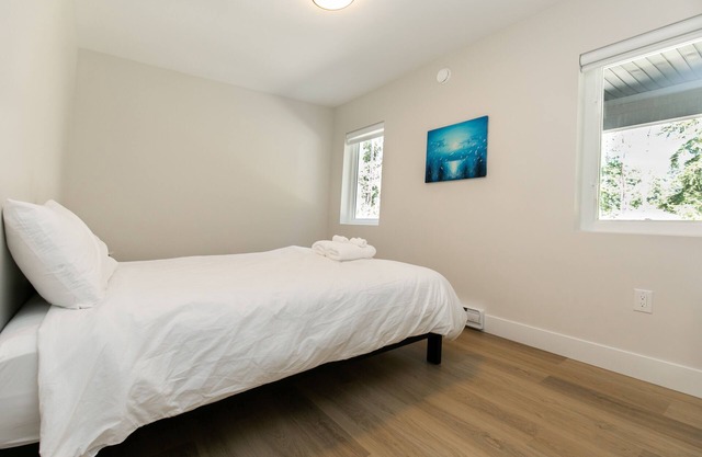 Serene 2-Bedroom Retreat Near Lake Cowichan