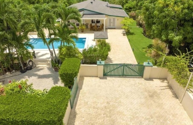 Serene 3 Bedroom Home with Saltwater Pool & Gardens