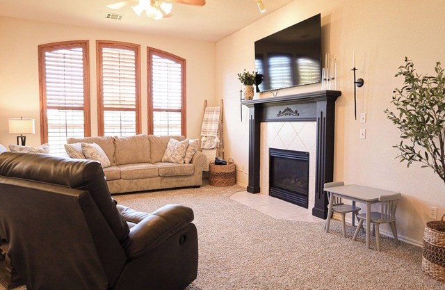 Serene 3-Bedroom Home Near Everything Norman Has To Offer