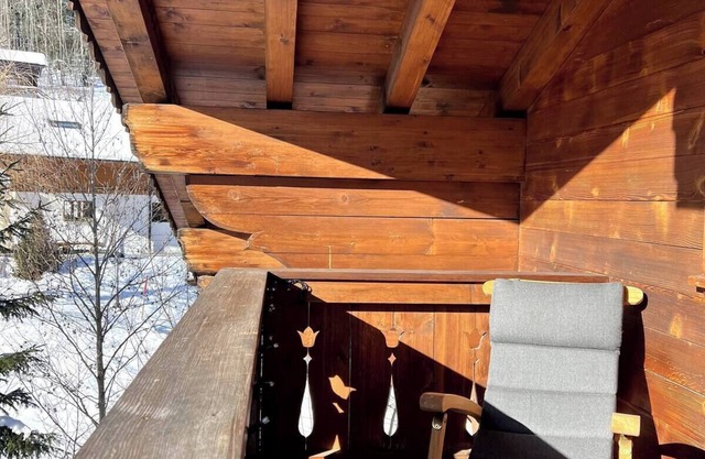 Serene 3BR Apartment with Premier Ski Access