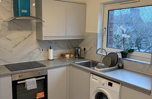 Serene apartment with WiFi in charming Dagenham
