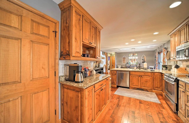 Serene Canton Escape w/ Hot Tub & Mtn Views!