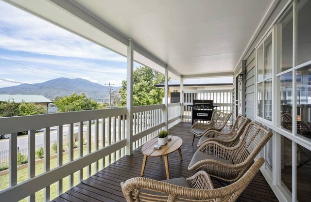 Serene Countryside Escape with Mountain Views
