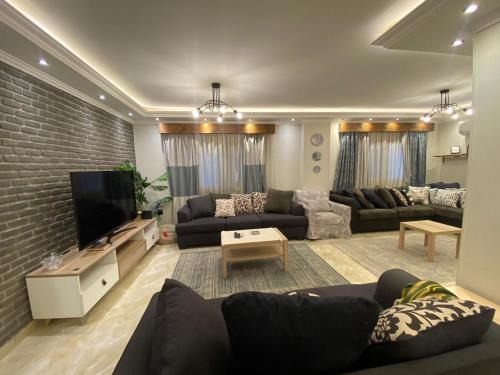 Serene El Mohandessin سيرين المهندسين
