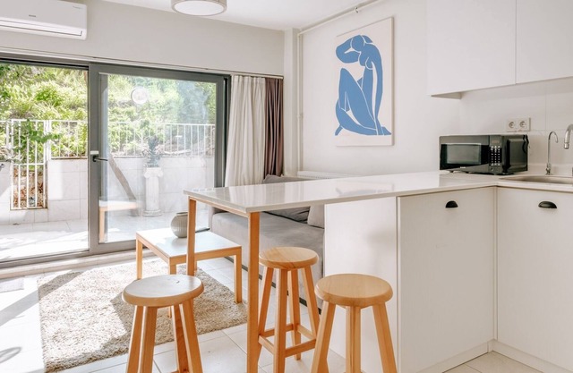 Serene Flat with Backyard 8 min to Galataport