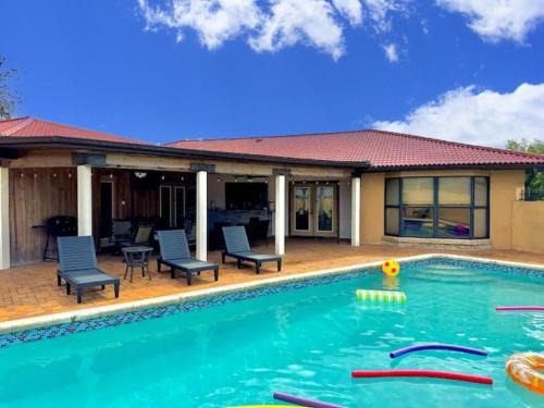 Serene & Fun Retreat with Pool