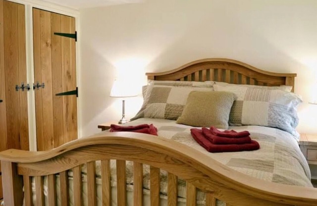 Serene Golygfar Cottage Retreat in Ystrad Meurig