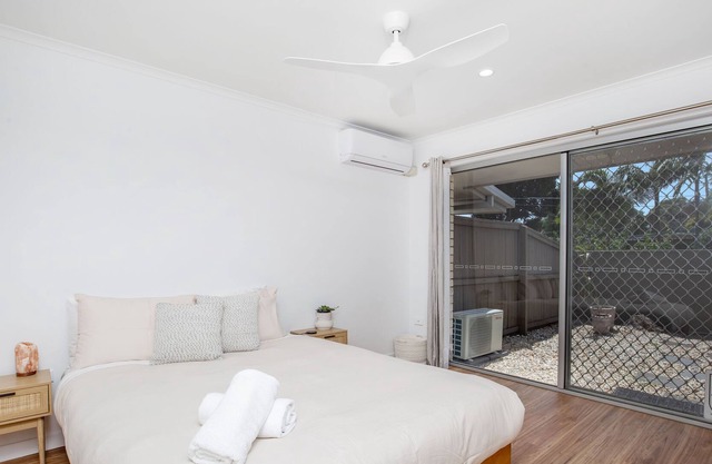 Serene Guest House with pool access