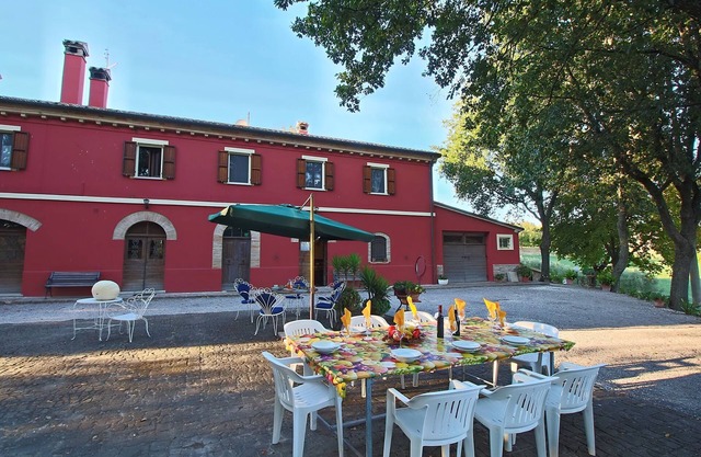 Casa de vacaciones en Serrungarina cerca del lago