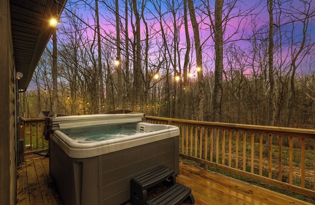 Serene Logan Retreat w/ Hot Tub & Stargazing Dome