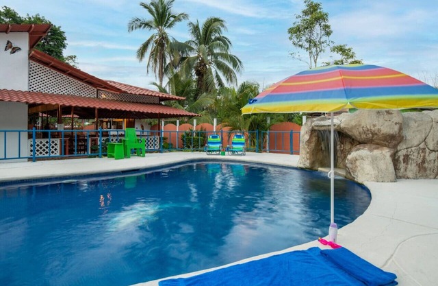 Serene Poolside Stay | Walk to Beach | Near Dining