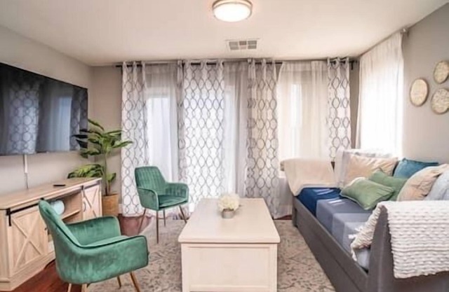 Serene & Private Vegas Home Away from Home!