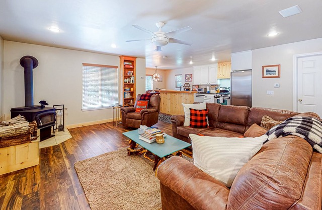 Serene & secluded retreat with wood stove, mountain views, & spacious deck
