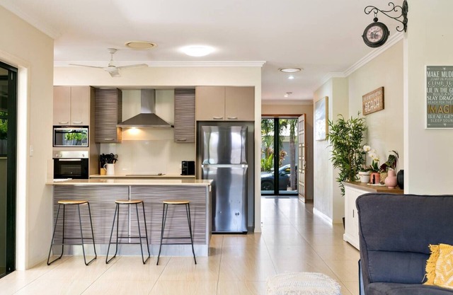 Serene Selwyn Coastal Villa near Trinity Beach