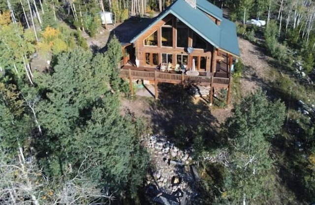 Serene Utah Mountain Escape