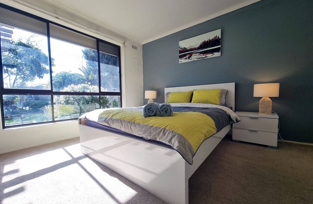 Serenity and convenience home in Kings park