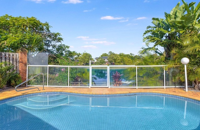 Serenity at Elanora - Waterfront Elanora - Min 3 Night Stays!