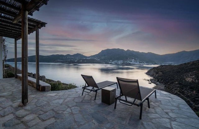 Serenity Beach Villa - Port View