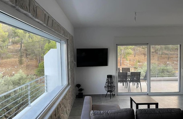 Serenity - Brand new apartment in Ermioni Village