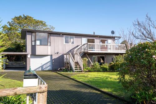 Serenity Lakehouse - Rotorua Holiday Home