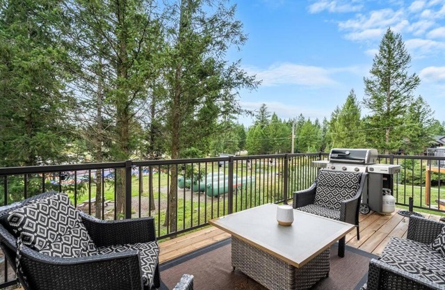 Serenity Shores, Mins to Lake, King Bed, 10 Guests