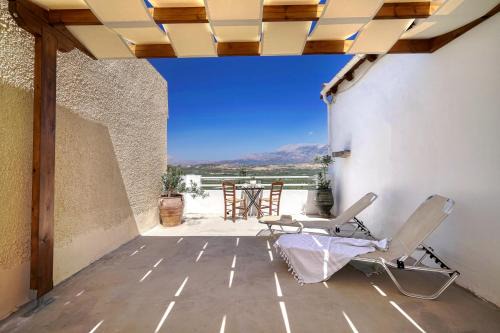 Serenity View - traditional village apartment