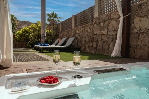 Serenity Villa Tauro