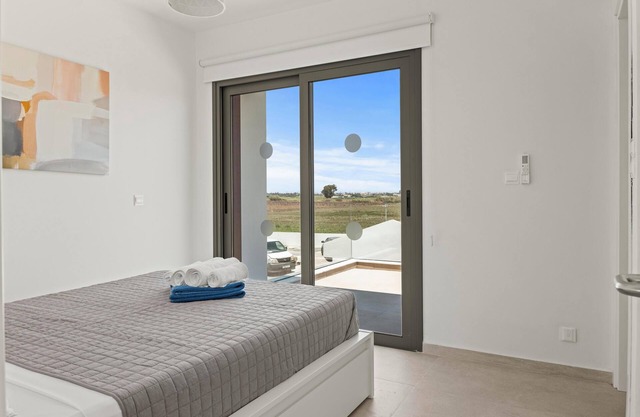 Serenity Waves Villa 19