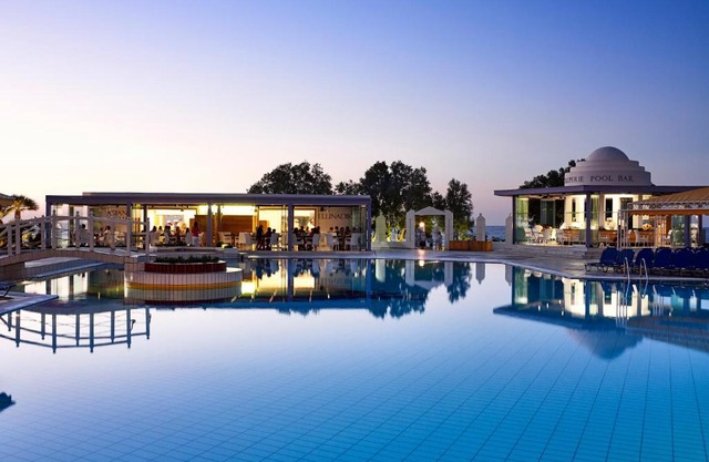Serita Beach Hotel