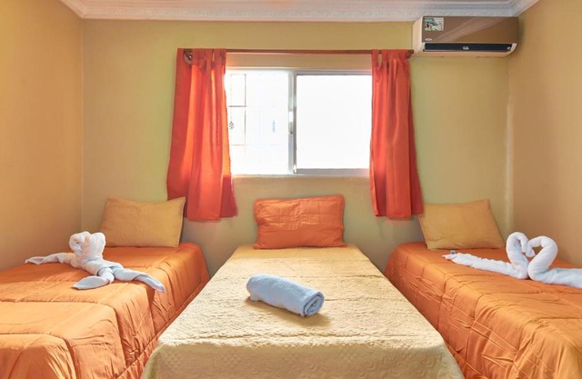 Serviced 3 Single Bed 1 Bedroom-Apartment in Corales del Sur, Santo Domingo Este