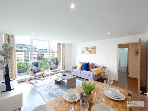 Serviced Two Bed Apartment London Docklands