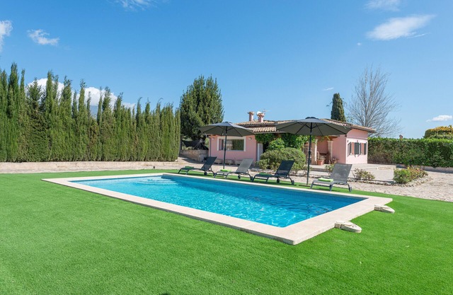 SES VELES - Villa con piscina privada en Lloseta.