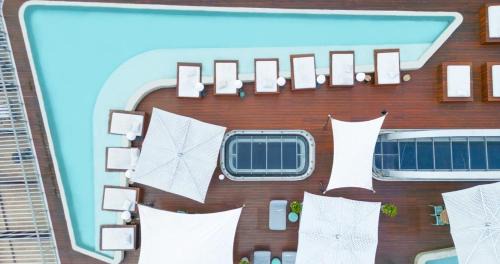 Setai Yacht Apart-Hotel by lesuites