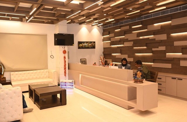 Sethi Grand Hotel