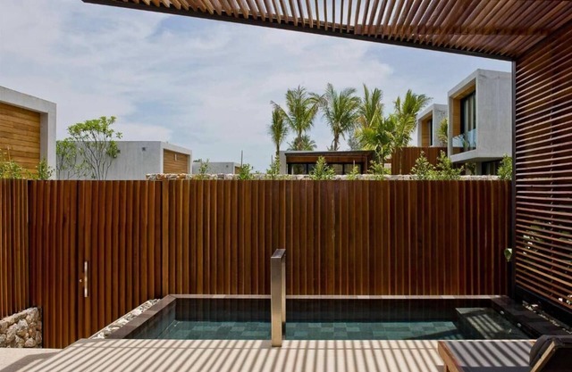 Estudio moderno con piscina y vistas al jardín (S3)