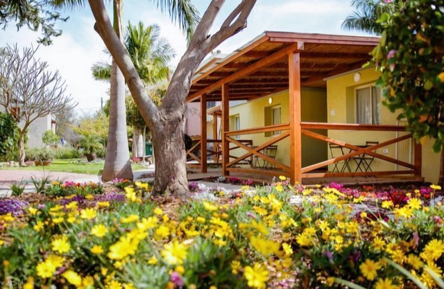 Shaar Hagolan Kibbutz Country Lodging