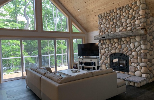Shabbotts Bay Retreat on Wahwashkesh Lake
