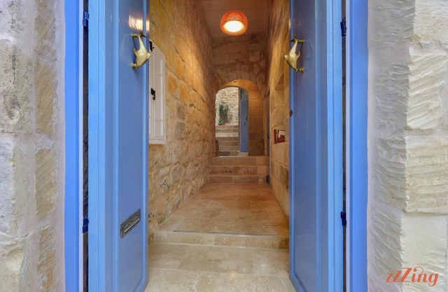 Shambala - 900 year old Quaint House of Character in Victoria Gozo