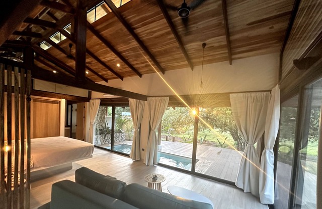 Shambalah deluxe suite w/pool in renovated stable