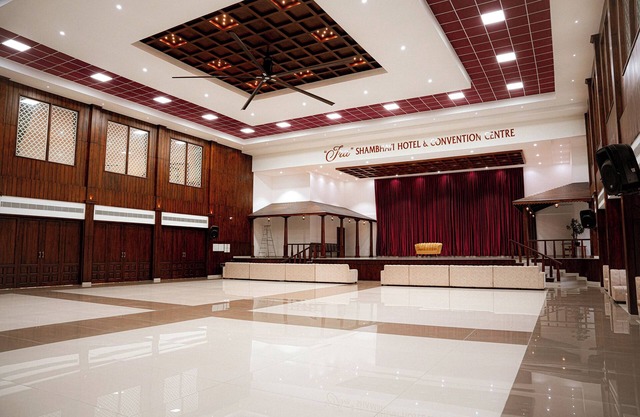 Shambhavi Hotel & Convention Centre